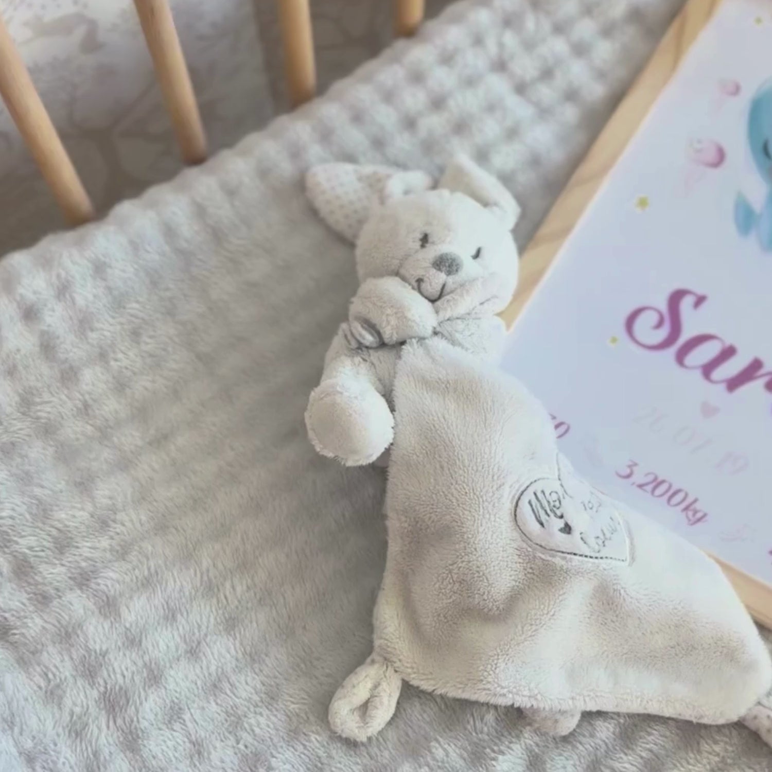 video affiche de naissance personnalisee
